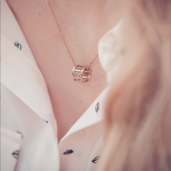 New Peachbox Roman Empress necklace - Picture 2 of 5